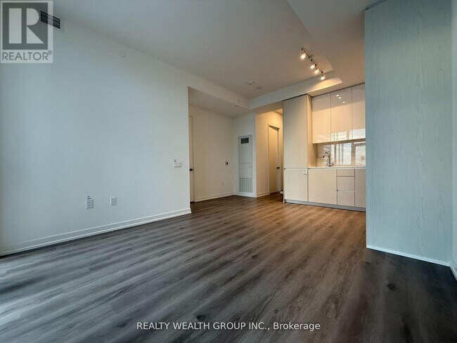 Photo du bâtiment - 28 Interchange Wy