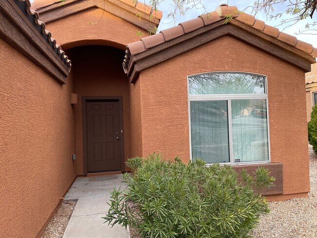 Building Photo - Beautiful Modern New 3Bdm 2Ba Home, Easy A...