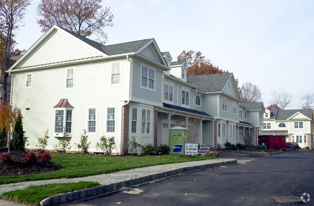 Building Photo - North Gate at Cranford