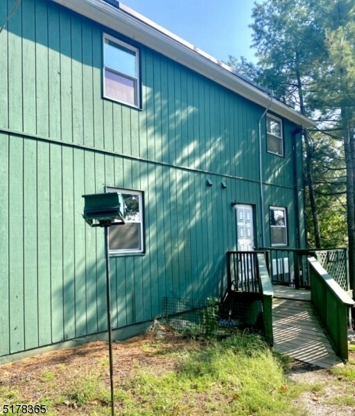Primary Photo - 67 Ithanell Rd