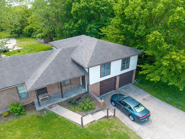 Building Photo - 4246 Santa Anna Dr