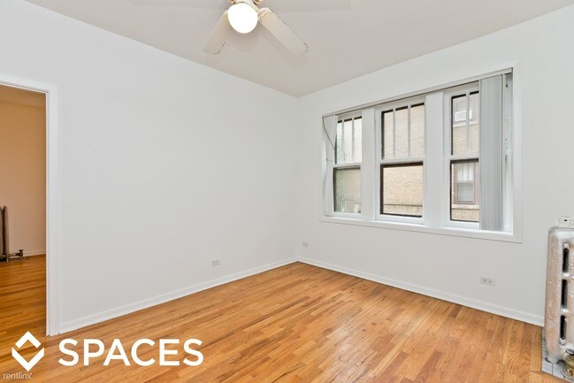 Building Photo - 1341 W Addison St