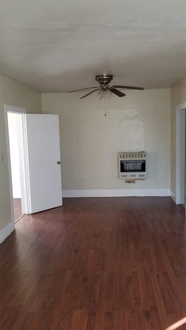 Foto del edificio - 400 W 17th St