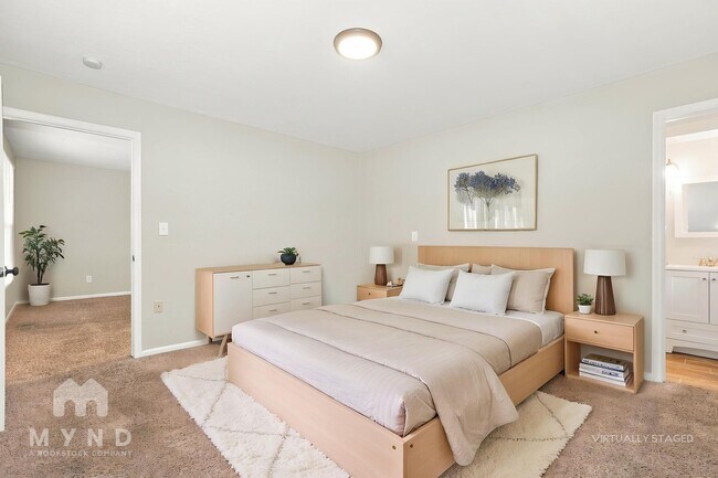 Foto del edificio - 2208 Surreygate Dr