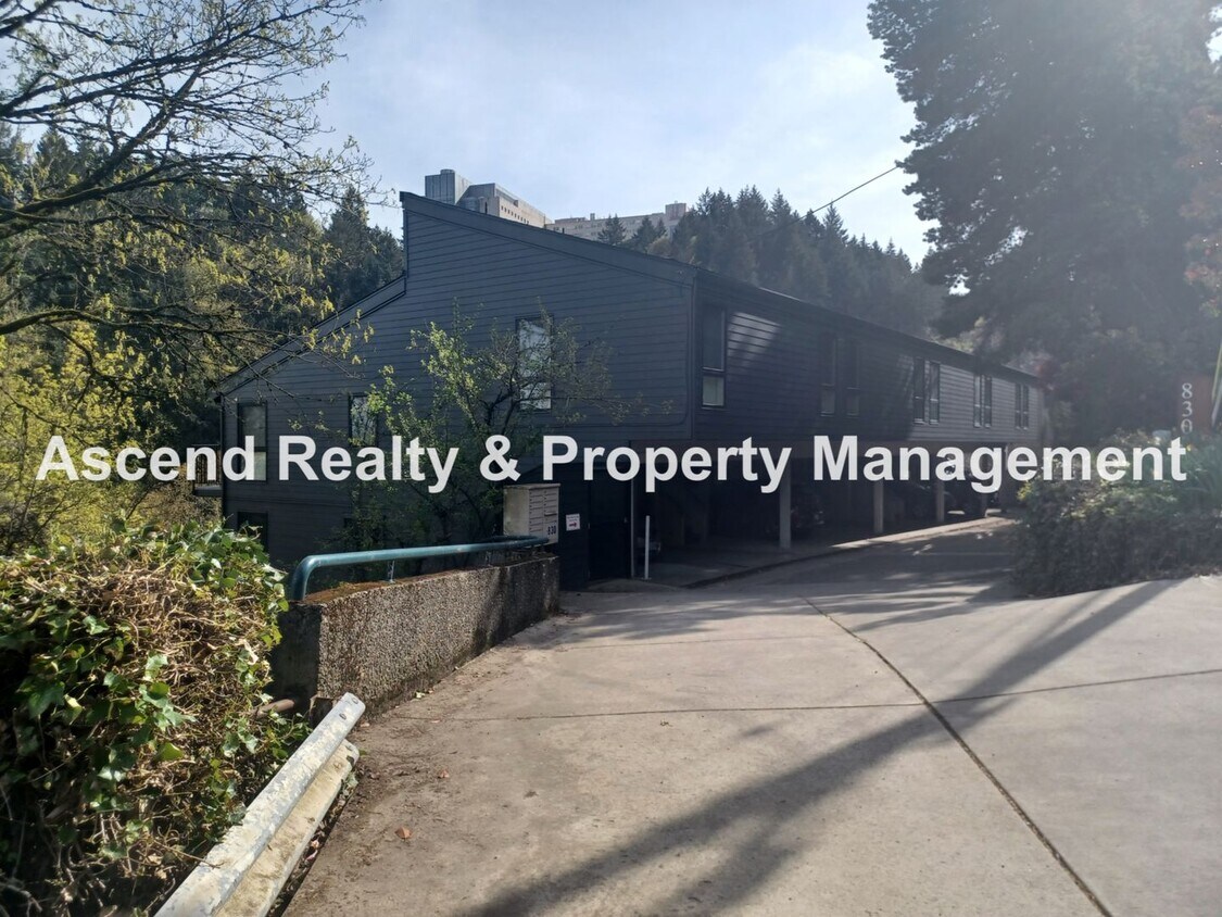 Stunning Views! 2 Level Condo Minutes to D... - **Move In Special** $300 Off Views Galore ...