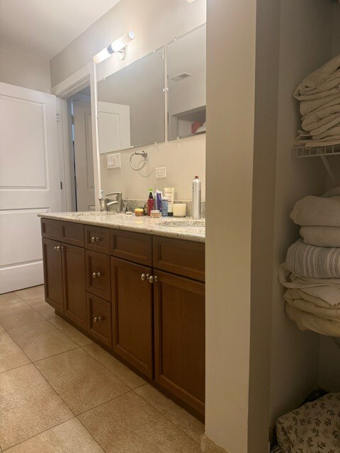 baño principal - 525 Kedzie St