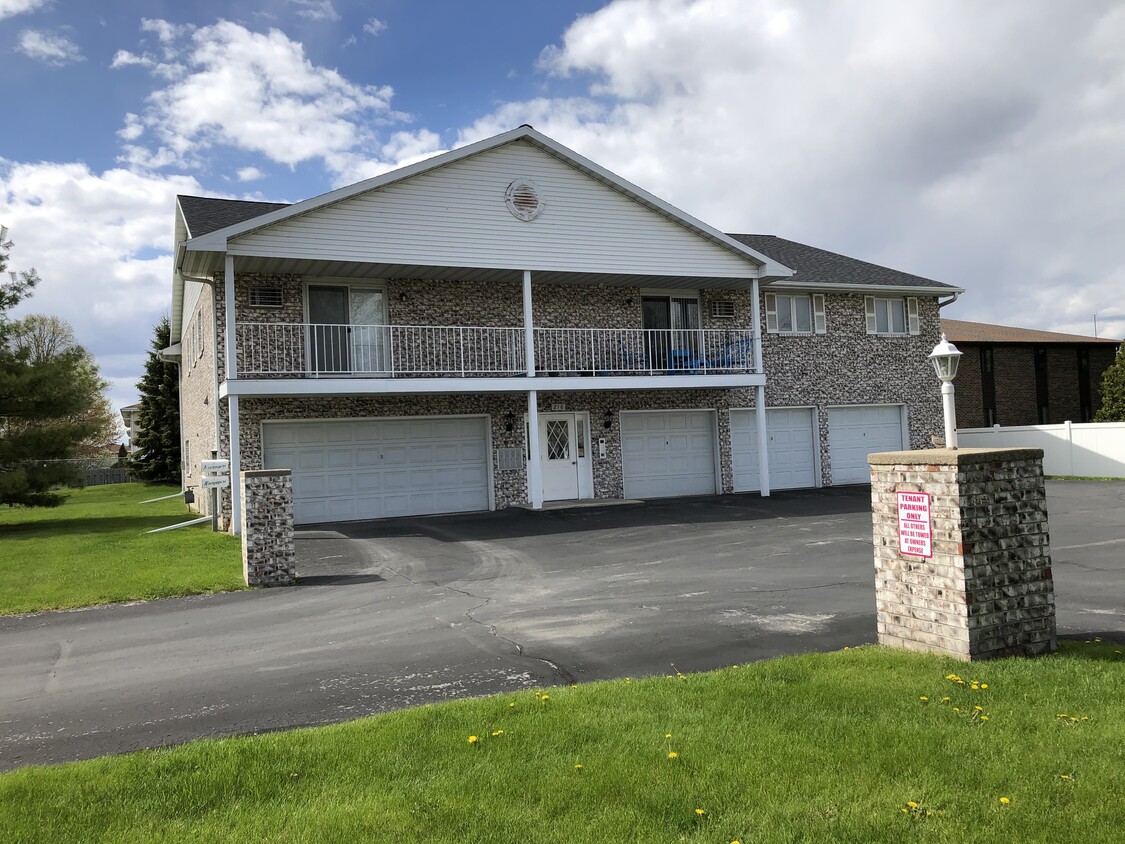 216 S Fisk St, Green Bay - 216 S Fisk St