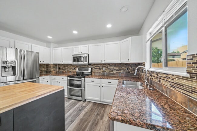 Building Photo - 21497 E Crestridge Pl