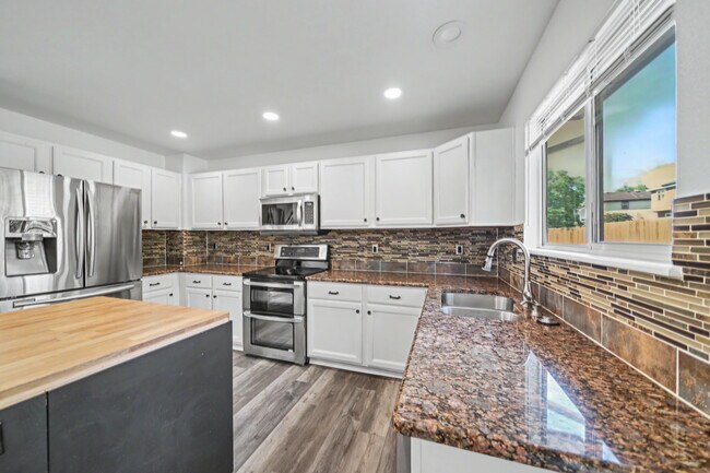 Foto del edificio - 21497 E Crestridge Pl
