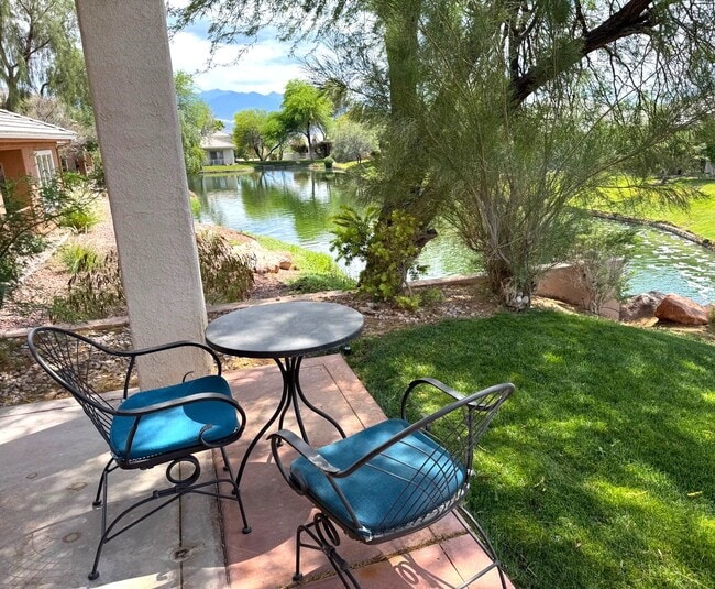 Building Photo - 400 Paradise Pky