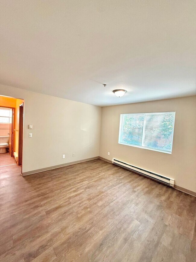 Foto del edificio - 4236 7th Ave NE