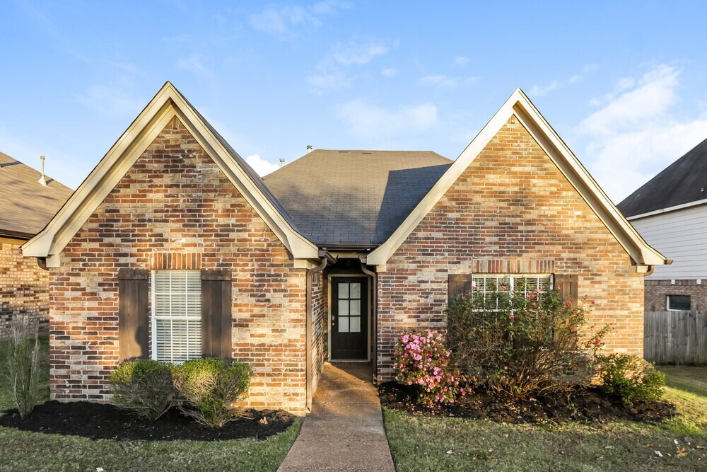 Foto principal - 3044 Magnolia Dr