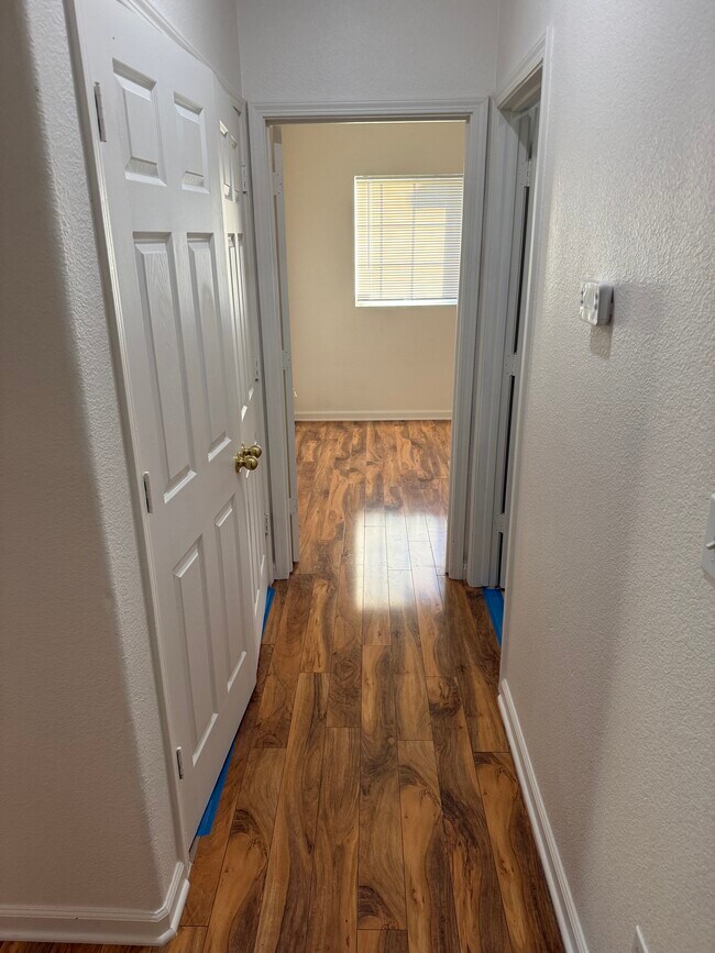 Building Photo - 1914 El Monte Ave