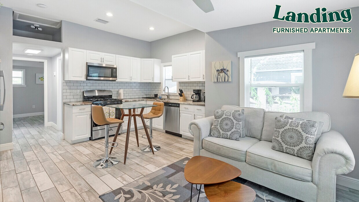 Foto principal - 810 Grove St N