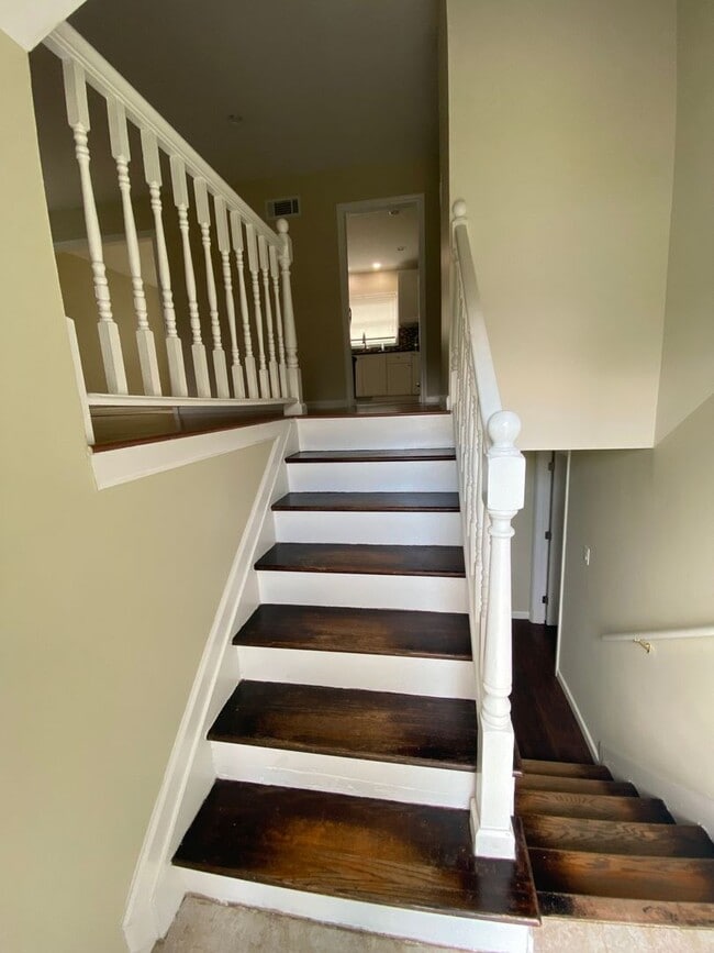 Building Photo - 241 Lafayette Ave