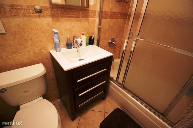 Building Photo - 55 Pulaski St