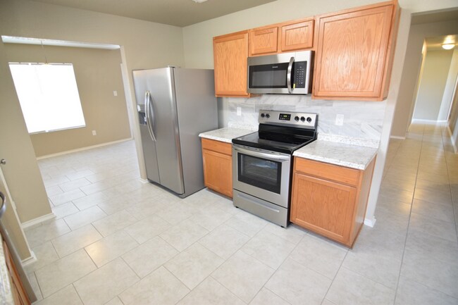 Building Photo - 1713 Freedom Loop