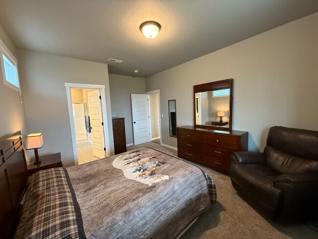 Foto del edificio - 9008 W Caelen Ave