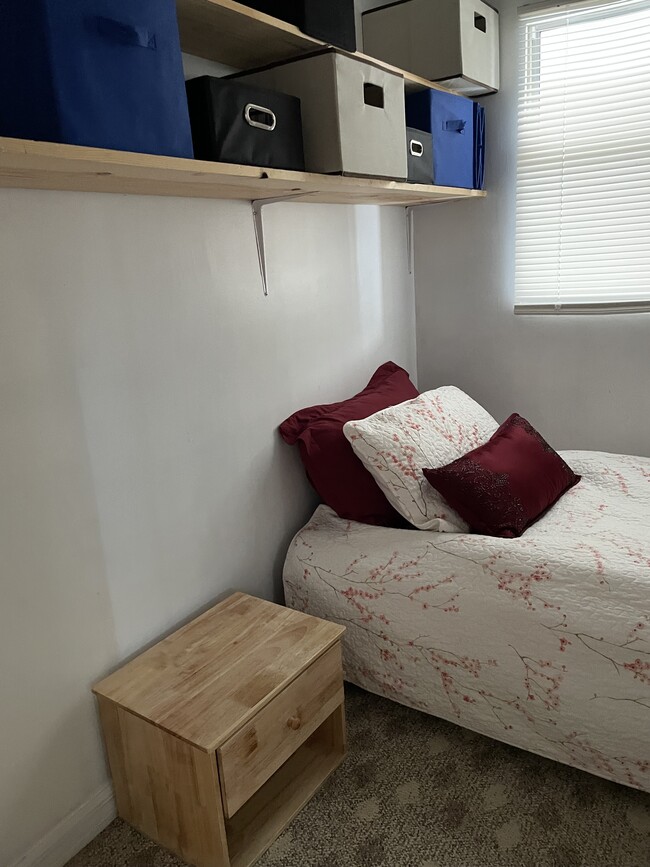Segundo dormitorio - 7801 34th Ave N