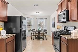 Foto del edificio - 9810 Blue Sapphire Ln