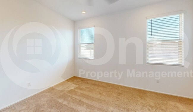 Building Photo - 6301 S Crescent Peak Dr