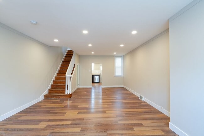 Photo - Amazing newly redone large 3 bedroom House