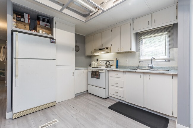 Building Photo - 31528 Monarch Ct