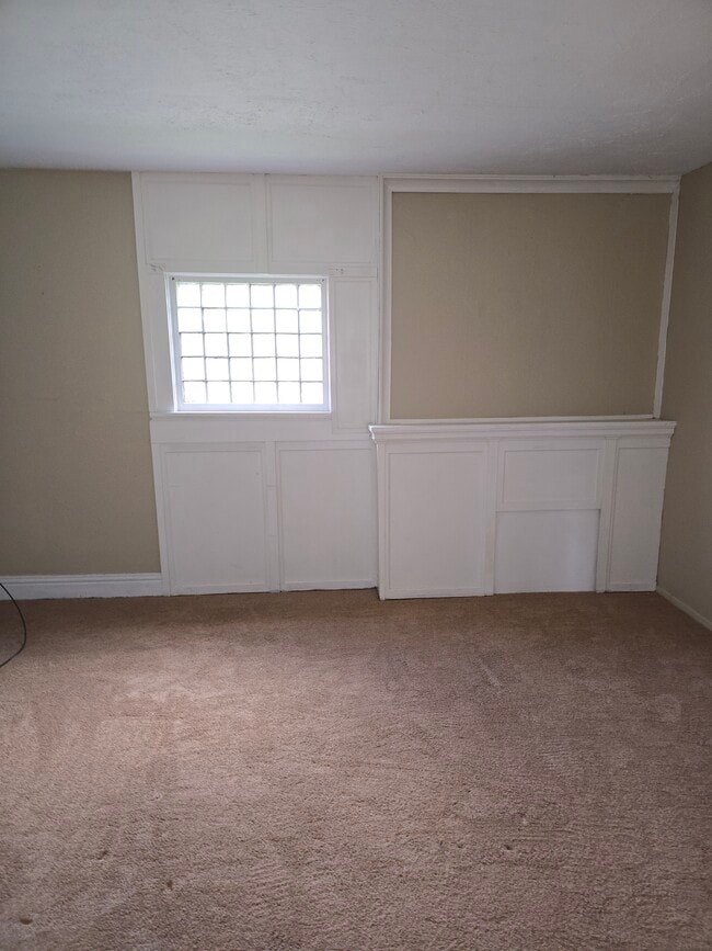 Building Photo - 4643 Calvert St