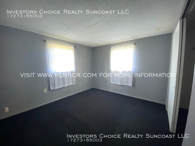 Foto del edificio - 2 Bedroom Duplex in Largo, Available Now!