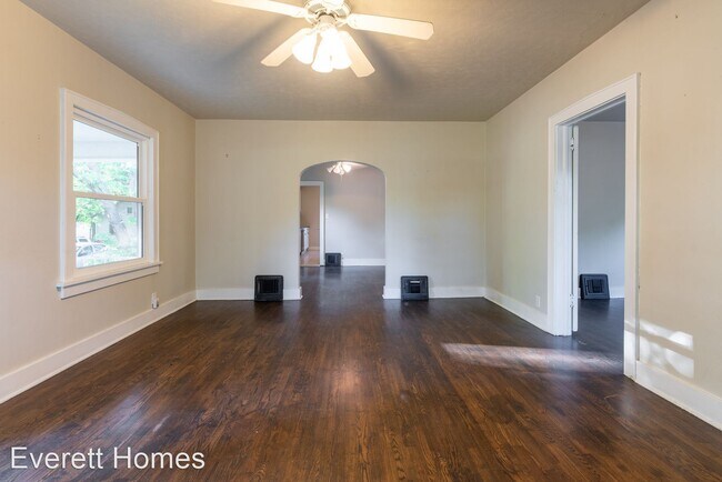 Building Photo - 2 br, 1 bath House - 1431 E McDaniel St