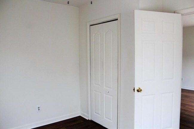 Foto del edificio - 1203 Benjamin Benson St