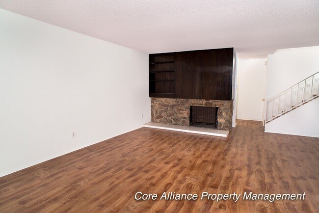 Foto del edificio - 8020 Canby Ave