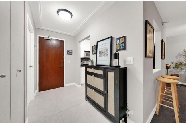 Foto del edificio - 401 E Ontario St