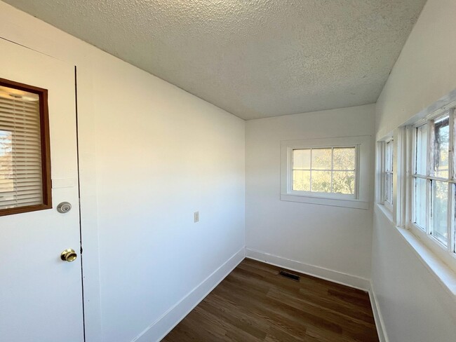 Foto del edificio - 3 Bedroom 1 Bathroom House