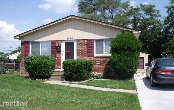 Primary Photo - 2656 Kenmore Rd