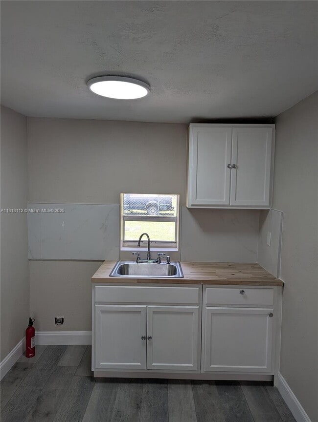 Foto del edificio - 2911 NW 132nd Terrace