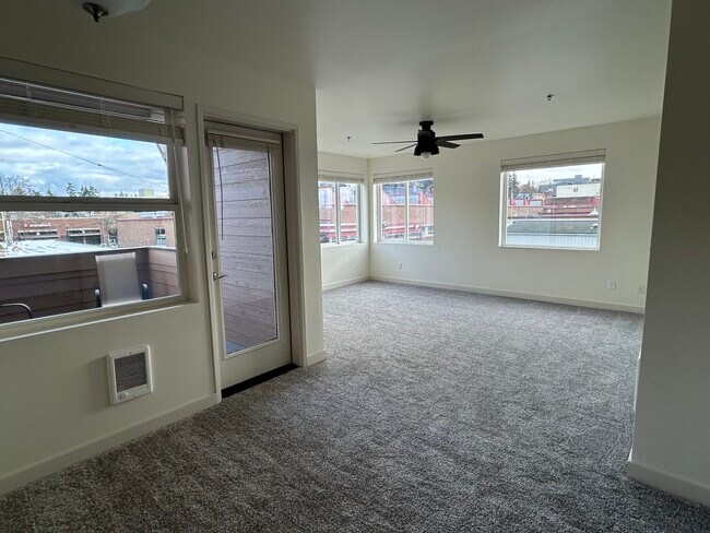 Foto del edificio - 2616 44th Ave SW