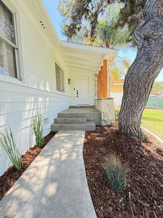Building Photo - 3964 Goodland Pl