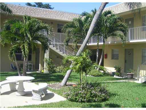 Primary Photo - 301 W Ocean Ave