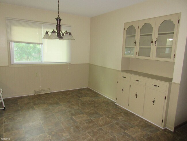 Foto del edificio - 4 br, 2.5 bath House - 6855 Bonnie Ave SE ...