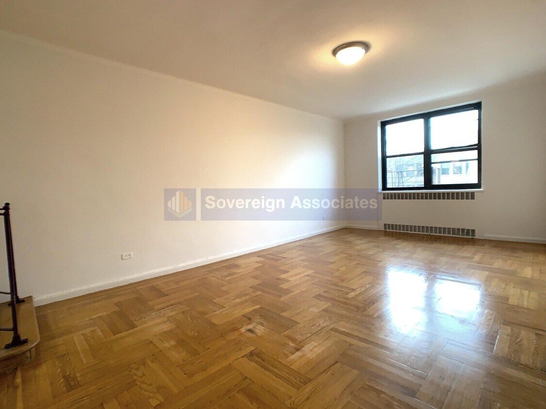 700 Fort Washington Ave Unit 4E, New York, NY 10040 Apartment for