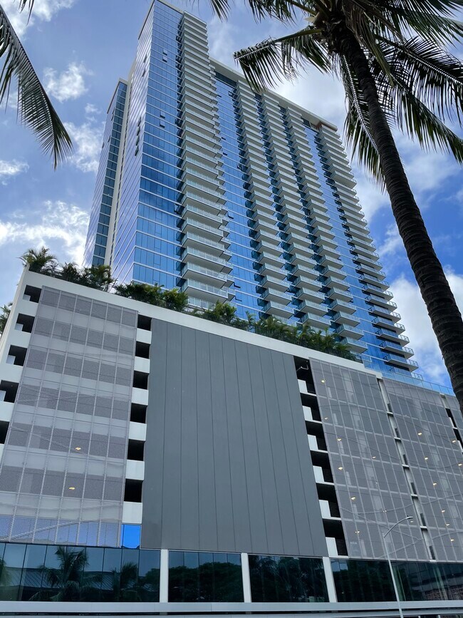 Foto del edificio - 629 Keeaumoku St