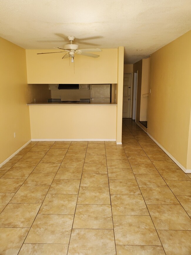 Building Photo - 1721 Ryder Dr