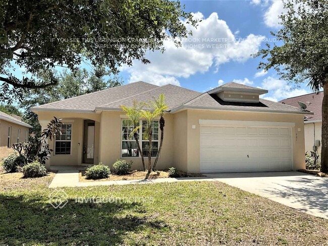 Building Photo - 901 Benton Dr