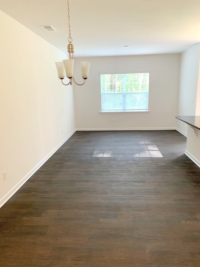Dining-Living Room - 6115 Guildford Hill Ln