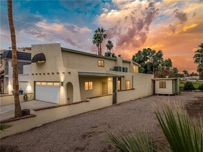 Building Photo - 2687 Country Club Dr
