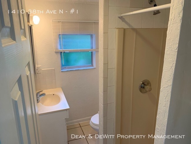 Building Photo - Affordable 2/1 Apartment For Rent