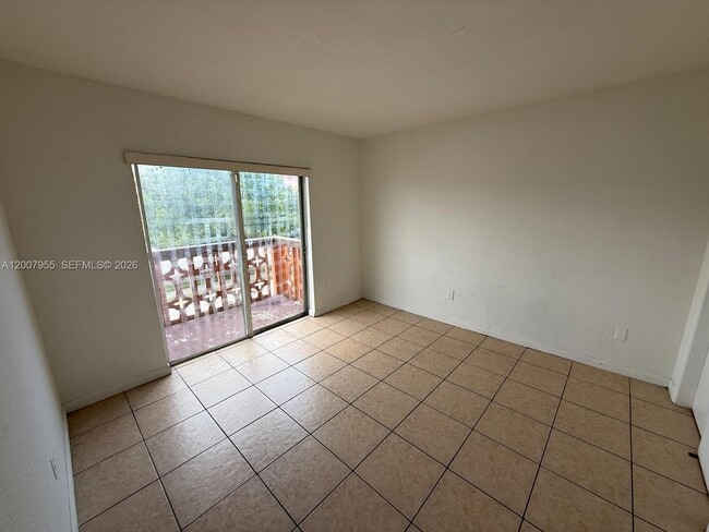 Foto del edificio - 2330 NW 11th St