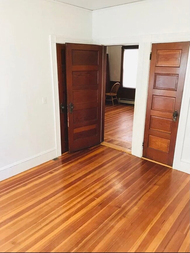 Building Photo - 72 Carrington Ave