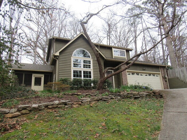 Private West Knoxville Retreat | 3BR Home Near Turkey Creek & Pellissippi - Private West Knoxville Retreat | 3BR Home Near Turkey Creek & Pellissippi